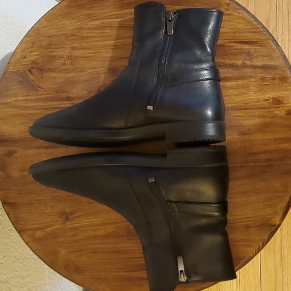 Ecco Womens Black Leather Booties Boots Side Zip Excellent Condition! Sz.6 - Picture 11 of 14